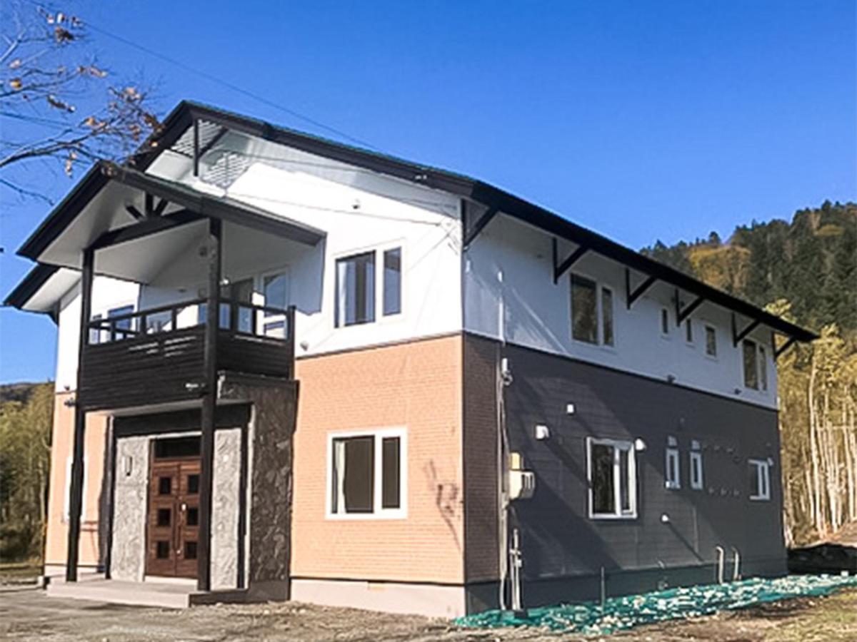 苫鹉格雷西贝提酒店 占冠村 外观 照片