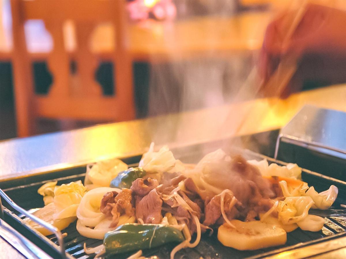 苫鹉格雷西贝提酒店 占冠村 外观 照片